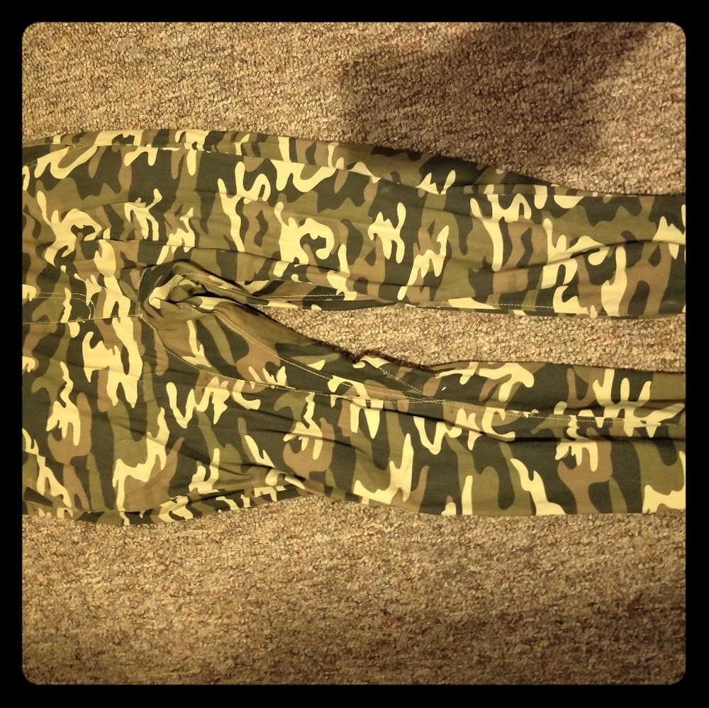 Mens camo joggers